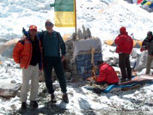 Alan and Dave Hiddleston on Everest