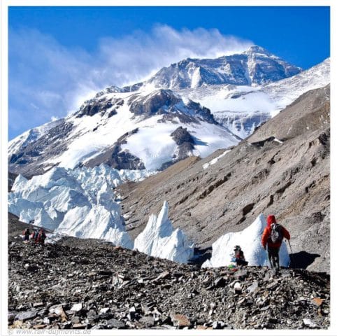 Windy North Everest courtesy of Ralf Dujmovits