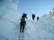 Wobbly Ladders to Camp 1