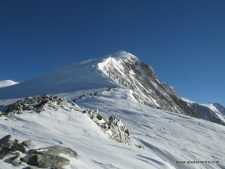Vinson Summit Push Starts