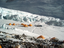 No Fall 2009 Everest Summits