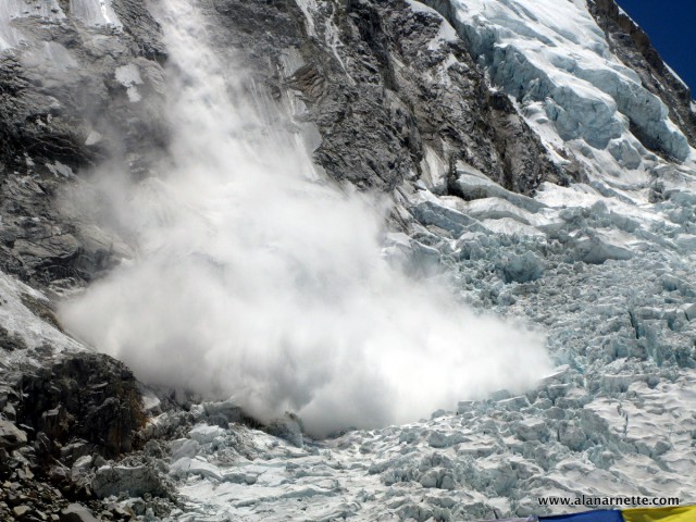 Avalanche off Everest West Shoulder onto Khumbu Icefall