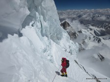 Garrett Madison crossing the Traverse on K2